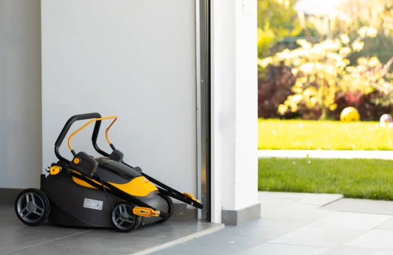 Akkuk&auml;ytt&ouml;inen ruohonleikkuri Stiga Collector 136e Kit