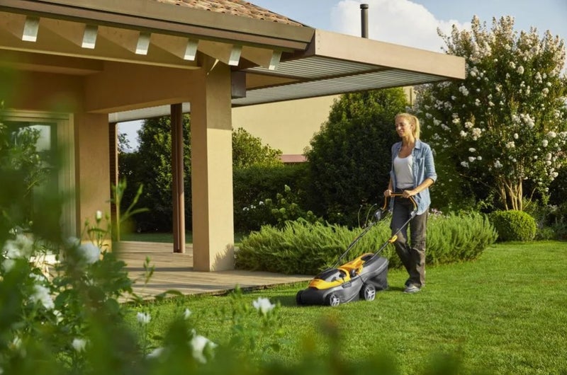 Akkuk&auml;ytt&ouml;inen ruohonleikkuri Stiga Collector 136e Kit